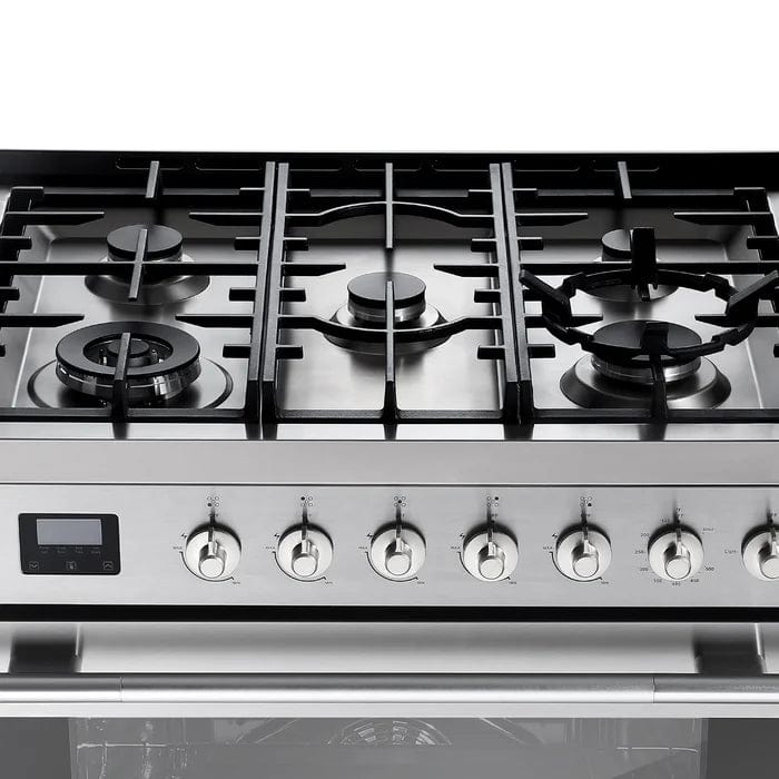 Empava 30" Freestanding Single Oven Gas Range with 4 Burners - 5 cu.ft, EMPV-30GR06. Powerful 18,000 BTU gas range with convection oven, versatile burners, ergonomic controls, and sleek stainless steel design for luxury kitchens.