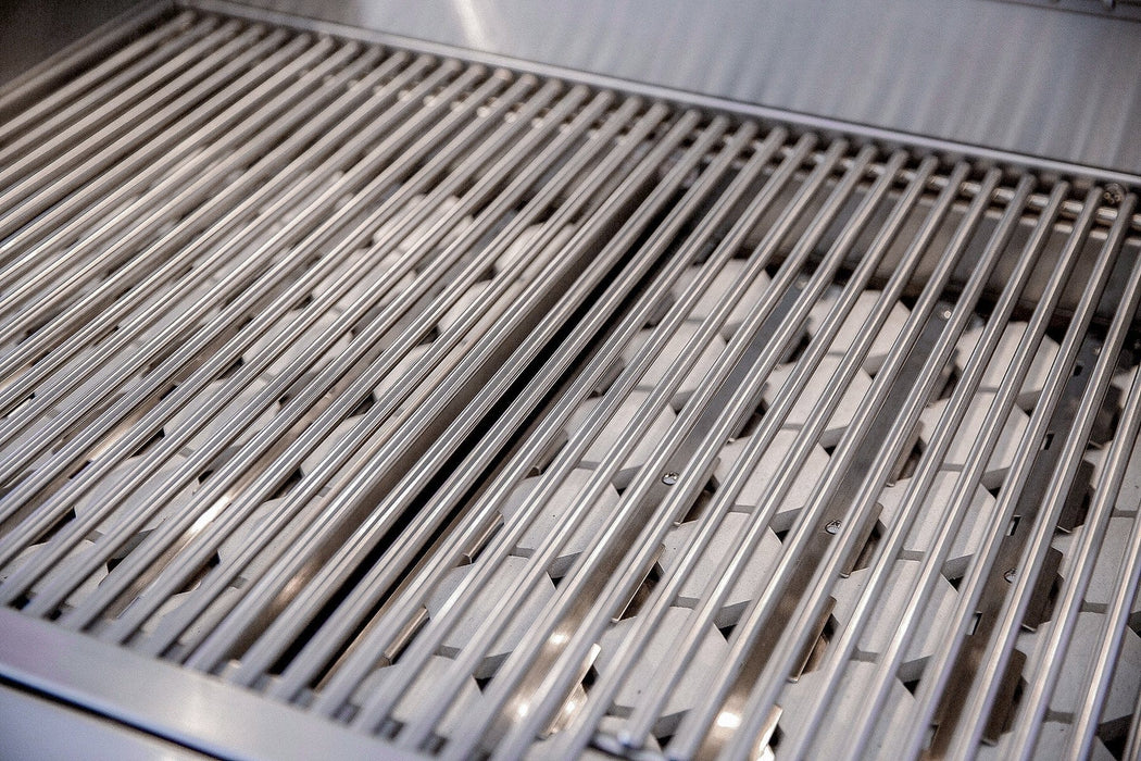 American Made Grills Estate 36" Stainless Steel Built-In Grill EST36 Introducing the American Made Grills Estate 36" Stainless Steel Built-In Grill EST36 - the perfect combination of style, performance, and durability. With its sleek and modern design, advanced features, and superior performance, this grill is the ultimate choice for outdoor cooking enthusiasts.