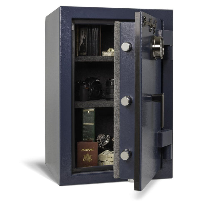  AMSEC AM3020E5 45 minute fire rated security safe is one of three such models that protect your important documents, cash, and other valuables conveniently at home. The AMSEC Model AM3020E5 home security safe series offers an unbeatable value, featuring a gray fabric interior including back-cover and firewalls.